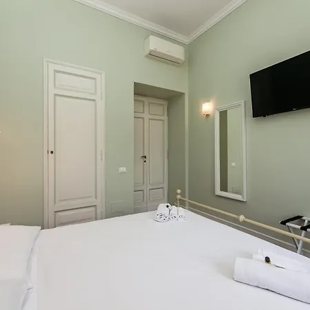 Pantheon Luxury House * Rome