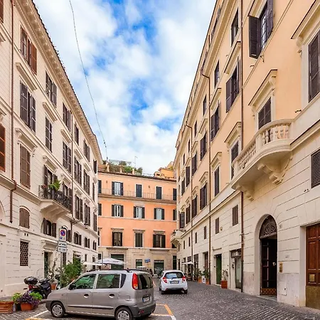 Pantheon Luxury House