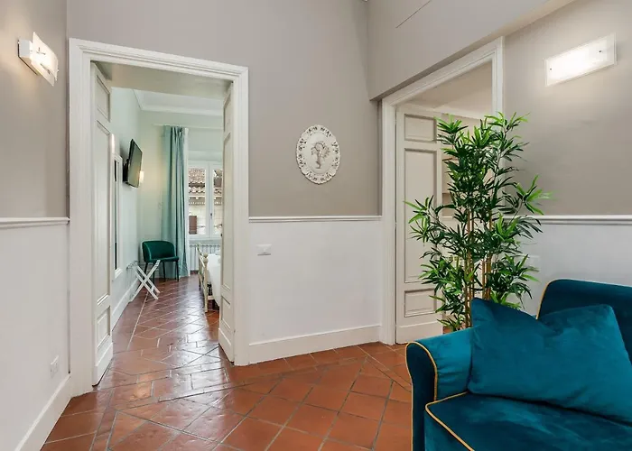 Pantheon Luxury House *